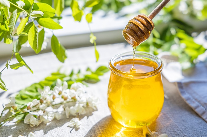 Miele di acacia: proprietà e benefici per la salute